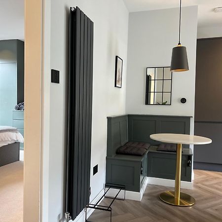 ロンドンConvenient Clapham Junction Flatアパートメント エクステリア 写真